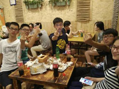 扎赉诺尔烧烤加盟,学烧烤技术,开烧烤店多少钱疯狂烤翅加盟
